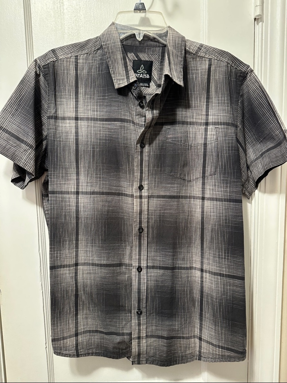 Prana Men’s Black and Gray Gradient Plaid Short-Sleeve Button-Up